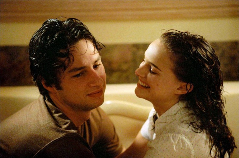 Coup De Foudre à La Saint Valentin Film Saint-Valentin : soirée dvd en amoureux ou entre copines ! | Anything